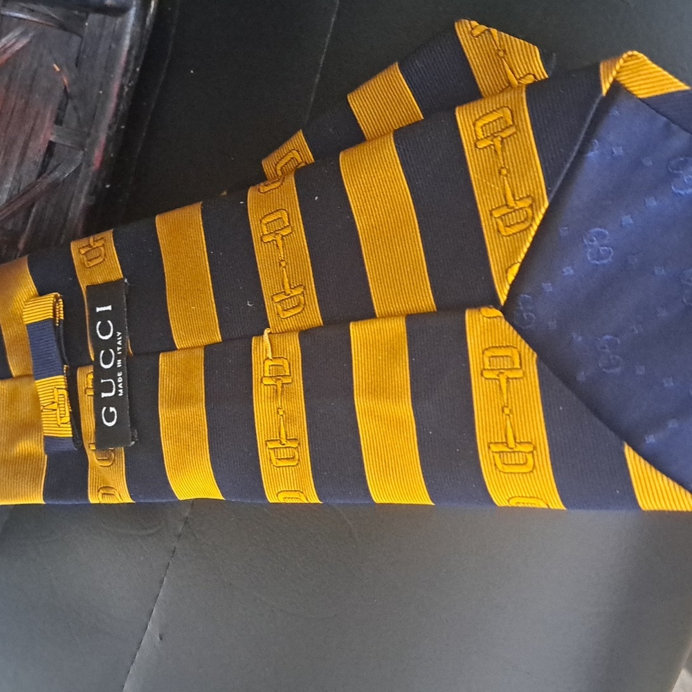 New Gucci Silk Authentic Tie